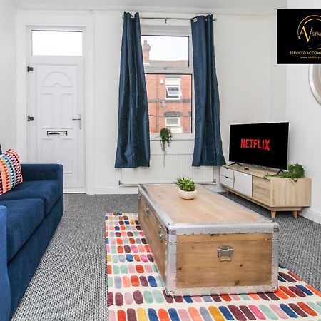 St Helens  Modern House By Av Stays Short Lets & Serviced Accommodation St Helens المظهر الخارجي الصورة