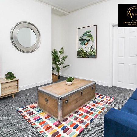 St Helens  Modern House By Av Stays Short Lets & Serviced Accommodation St Helens المظهر الخارجي الصورة