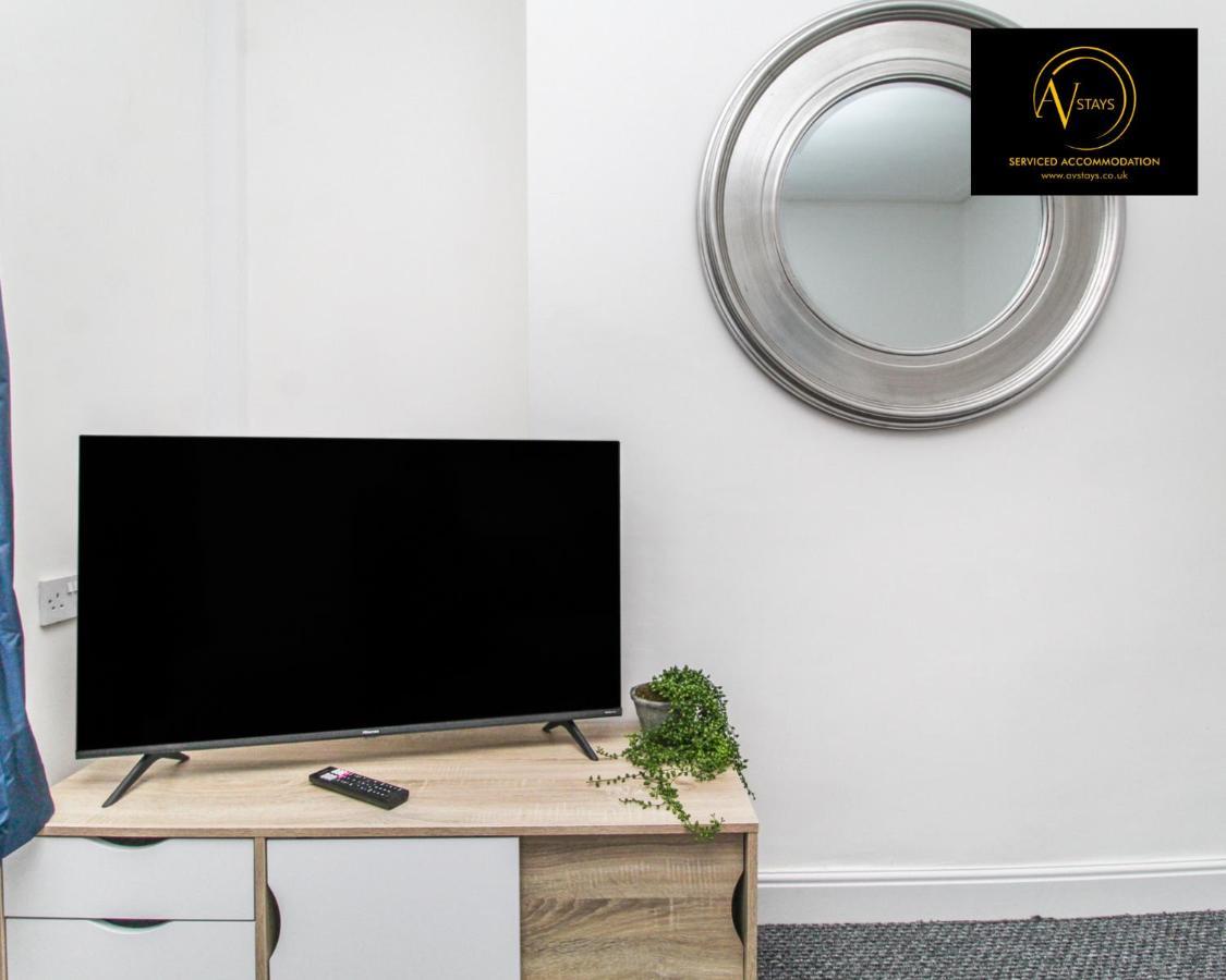St Helens  Modern House By Av Stays Short Lets & Serviced Accommodation St Helens المظهر الخارجي الصورة