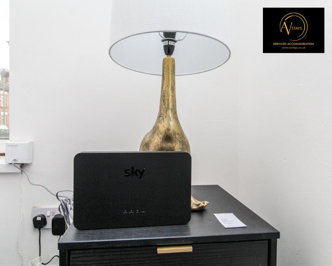 St Helens  Modern House By Av Stays Short Lets & Serviced Accommodation St Helens المظهر الخارجي الصورة