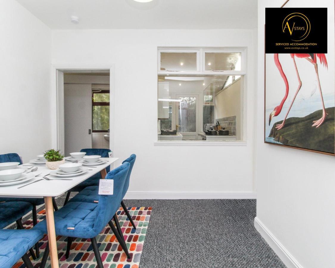 St Helens  Modern House By Av Stays Short Lets & Serviced Accommodation St Helens المظهر الخارجي الصورة