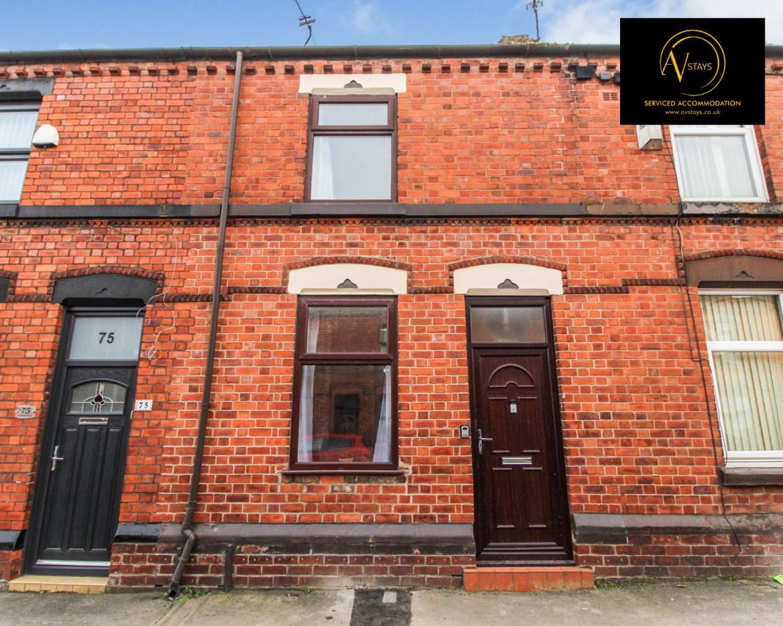St Helens  Modern House By Av Stays Short Lets & Serviced Accommodation St Helens المظهر الخارجي الصورة